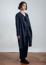 Cargar imagen en el visor de la galería, Camisa estampada cuadros azul