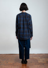Cargar imagen en el visor de la galería, Camisa estampada cuadros azul
