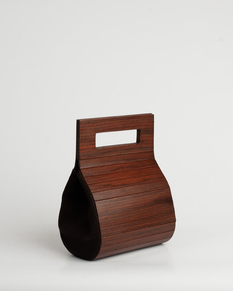 Bolso de Mano Tallado en Madera Clara