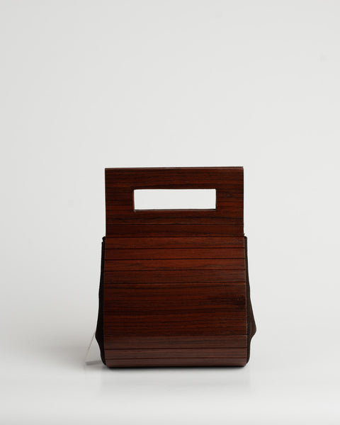 Bolso de Mano Tallado en Madera Clara