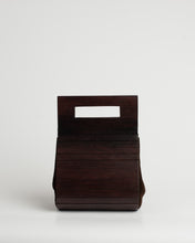 Cargar imagen en el visor de la galería, Bolso de Mano Tallado en Madera Oscura