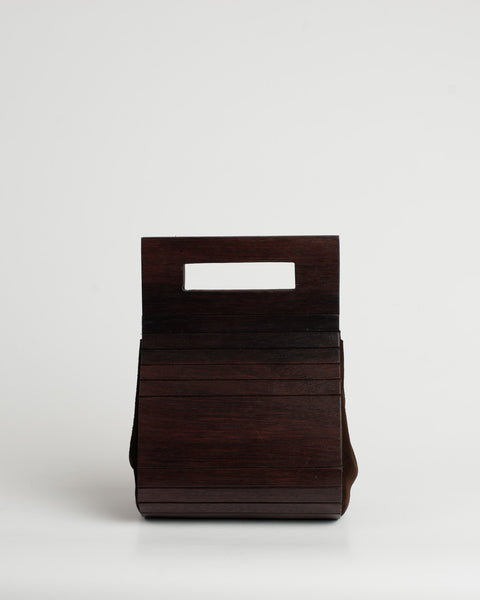 Bolso de Mano Tallado en Madera Oscura