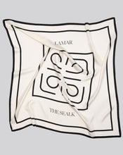 Cargar imagen en el visor de la galería, Pañuelo de Seda 'The Sealk'