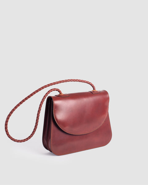 Cognac-colored natural leather bag