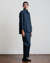 Load image into Gallery viewer, Shirt in linen and organic cotton &#39;Apodaca&#39; blue
