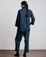 Load image into Gallery viewer, Shirt in linen and organic cotton &#39;Apodaca&#39; blue
