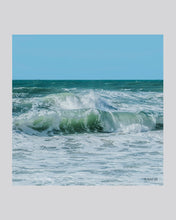 Cargar imagen en el visor de la galería, Pañuelo de Seda &#39;The Waves&#39;
