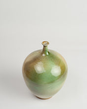 Load image into Gallery viewer, Green and Brown Ceramic Vase
