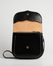 Load image into Gallery viewer, Talabar Black Leather Decorated Handmade Purse
